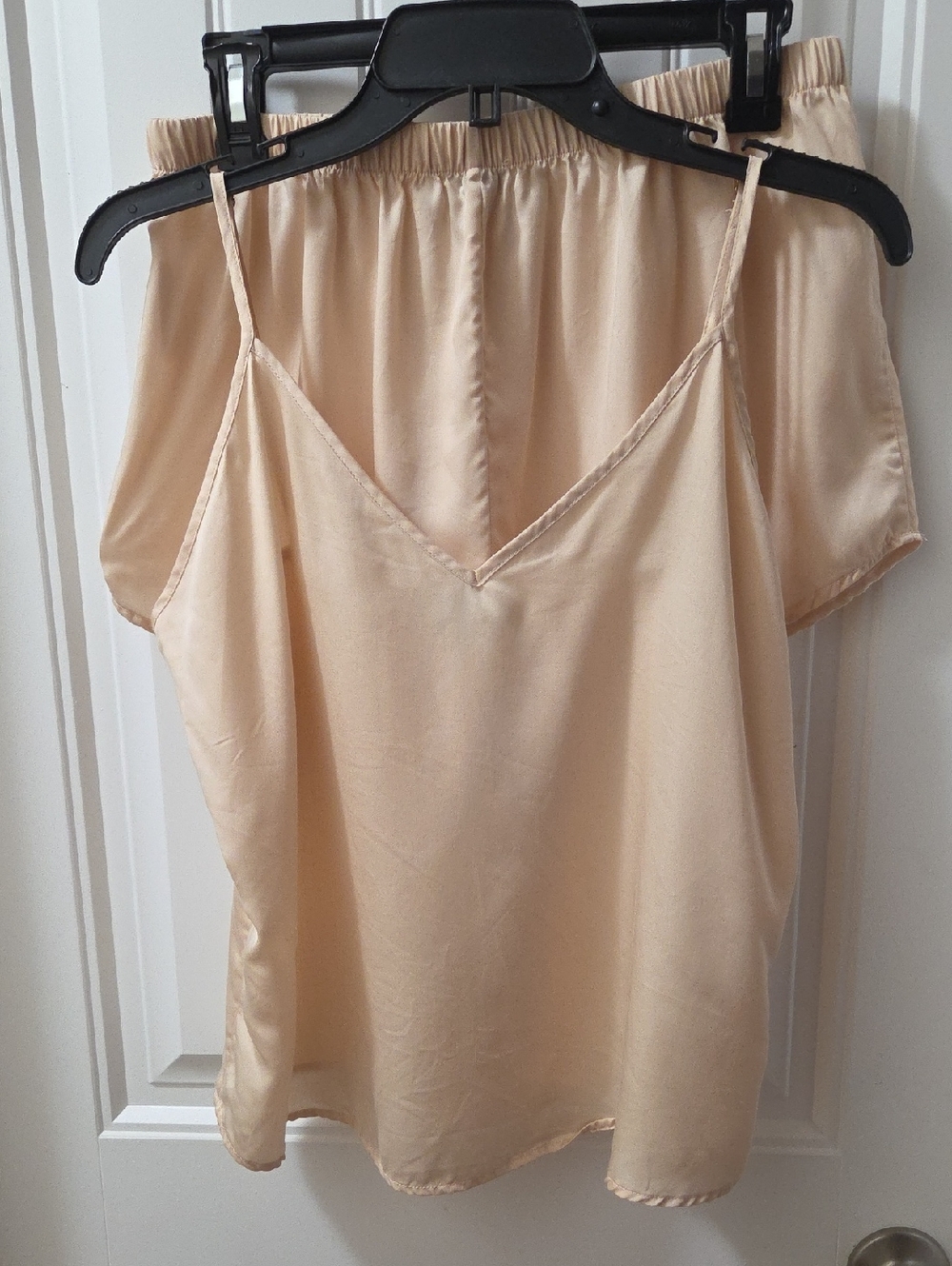 Ettitude Beige V-Neck Cami And Shorts Set